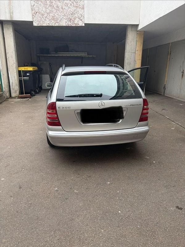 Second-hand Mercedes C200 Classic 163 CP (119 kW) 2005 Break