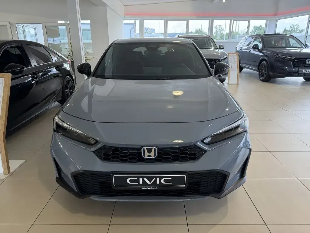 Neu Honda Civic Hybrid 184 PS (135 kW) 2026 Grau Limousine