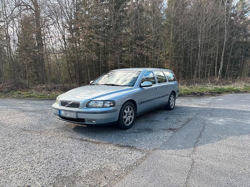 Gebraucht Volvo V70 163 PS (119 kW) 2002 Silber Kombi