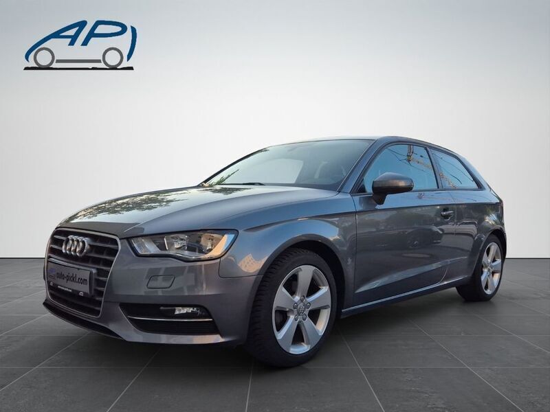 Grau Gebraucht 2015 Audi A3 Ambition Limousine | 10.750 € (Guter Preis) - Bild 1/4