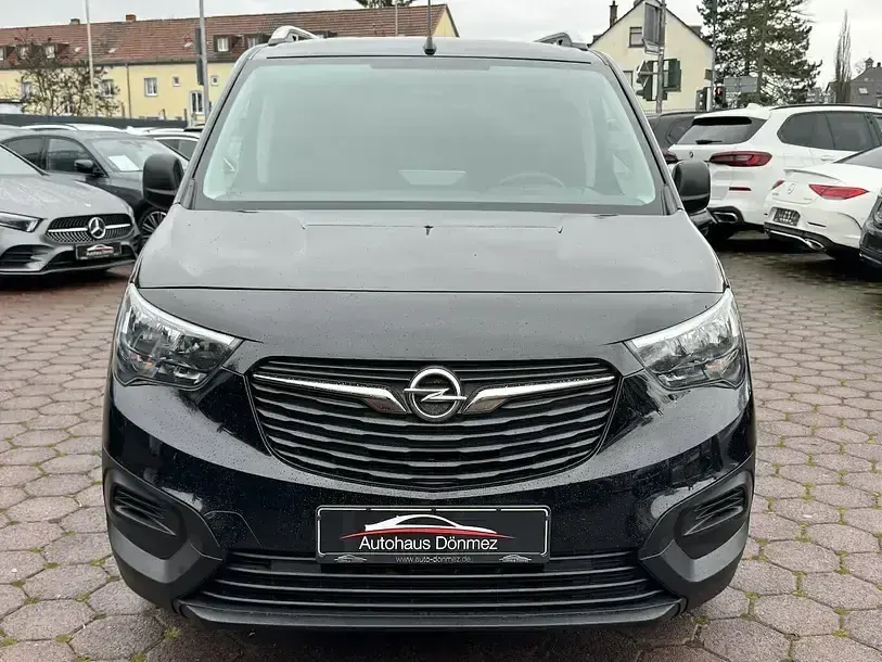 Gebraucht Opel Combo Selection 110 PS (80 kW) 2020 Schwarz Van / Kleinbus
