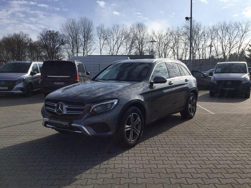 Gebraucht Mercedes GLC220 170 PS (125 kW) 2019 Grau SUV