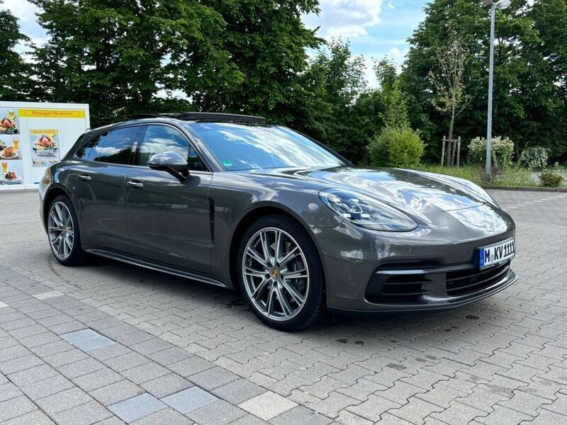 Grau Gebraucht 2018 Porsche Panamera Sport Turismo Limousine | 51.450 € (Guter Preis) - Bild 1/4