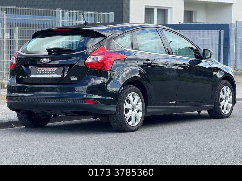 Gebraucht Ford Focus Titanium 101 PS (74 kW) 2013 Schwarz Limousine