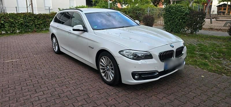Weiß Gebraucht 2015 BMW 525 Luxury Line Kombi | 14.000 € (Guter Preis) - Bild 1/4
