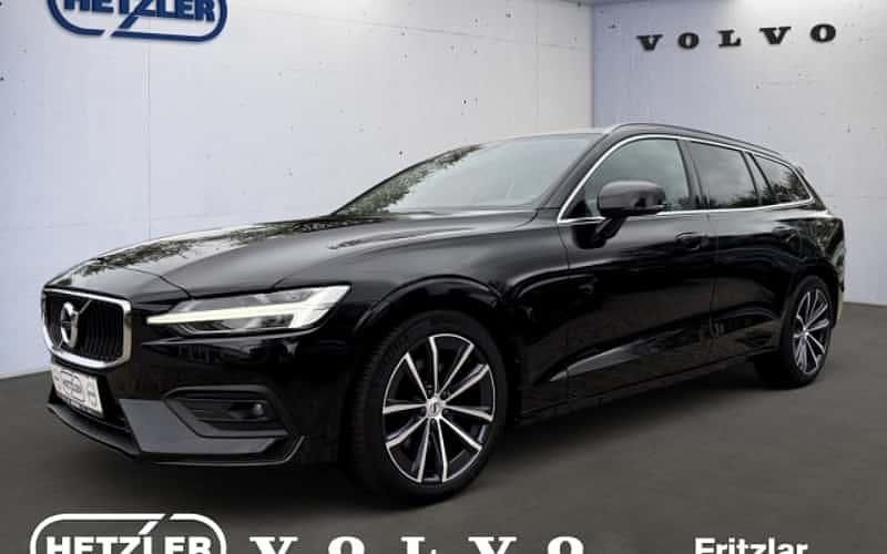 Schwarz Gebraucht 2020 Volvo V60 Momentum Kombi | 30.490 € (Etwas zu teuer) - Bild 1/4