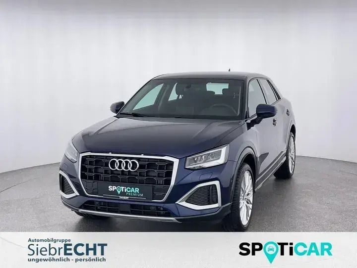 Gletscherweiß Gebraucht 2023 Audi Q2 S-Line SUV | 27.990 € (Guter Preis) - Bild 1/4