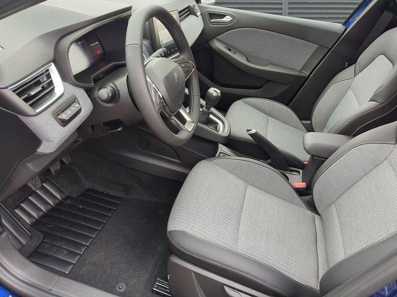 Ny Renault Clio V Techno 2025 Blå Hatchback