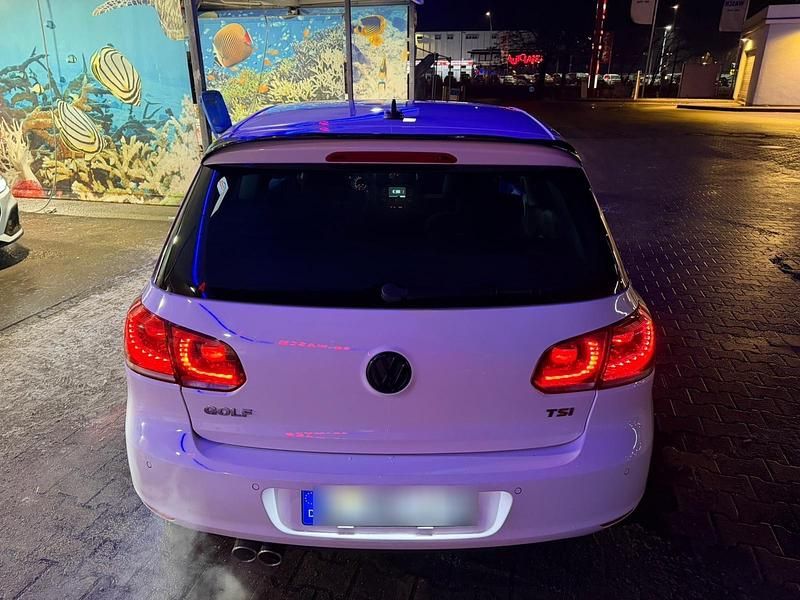 Gebraucht VW Golf VI 160 PS (117 kW) 2010 Weiß Kleinwagen