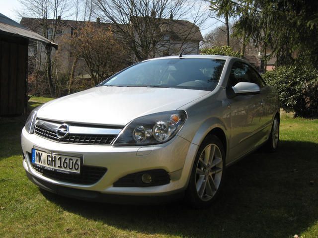 Gebraucht Opel Astra Cabriolet 150 PS (110 kW) 2006 Silber metallic Cabrio