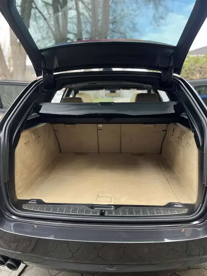 Gebraucht BMW 530 M Sport 258 PS (189 kW) 2013 Grau Kombi