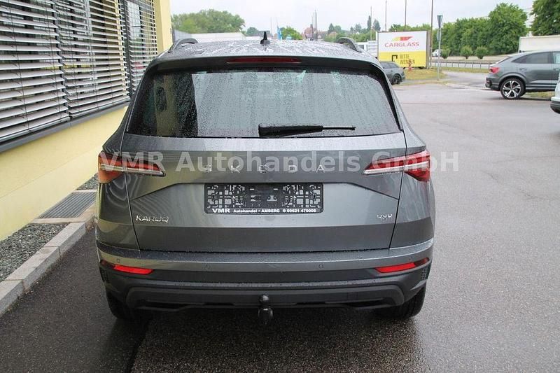 Neu Skoda Karoq 150 PS (110 kW) 2026 Grau SUV