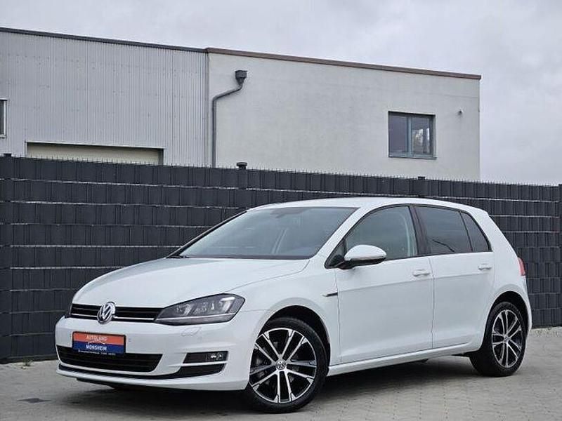 Andere Gebraucht 2015 VW Golf VII Cup Limousine | 11.400 € (Teuer) - Bild 1/4