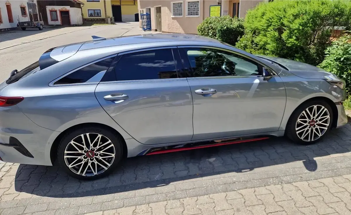 Gebraucht Kia ProCeed GT 204 PS (150 kW) 2023 Grau Kombi