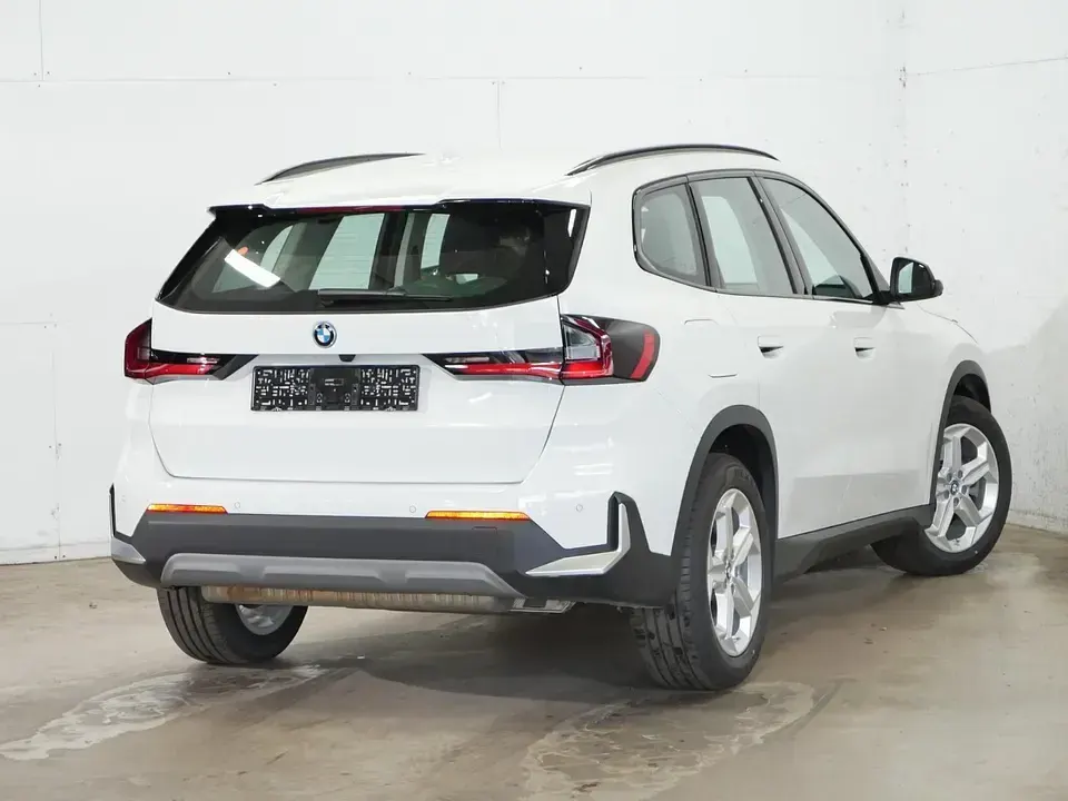 Gebraucht BMW X1 Shadowline 245 PS (180 kW) 2025 Alpinweiß SUV
