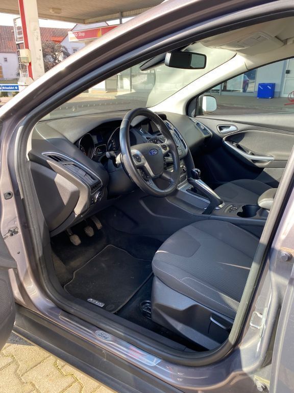 Gebraucht Ford Focus Titanium 125 PS (91 kW) 2012 Braun Kombi