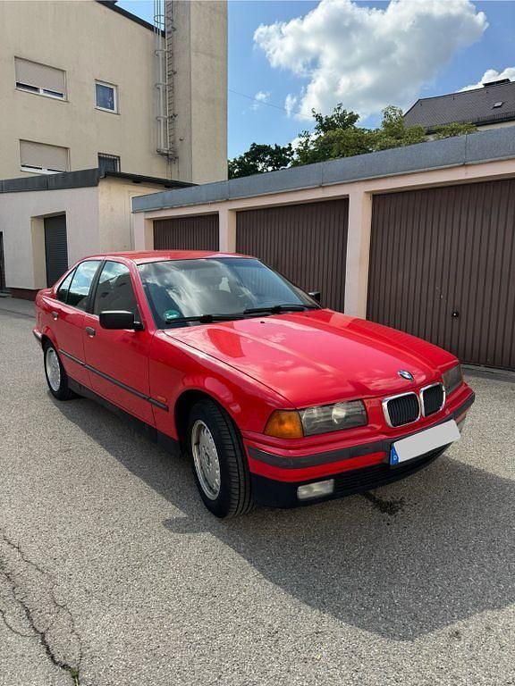 Rot Gebraucht 1997 BMW 318 Limousine | 1.000 € (Superpreis) - Bild 1/4