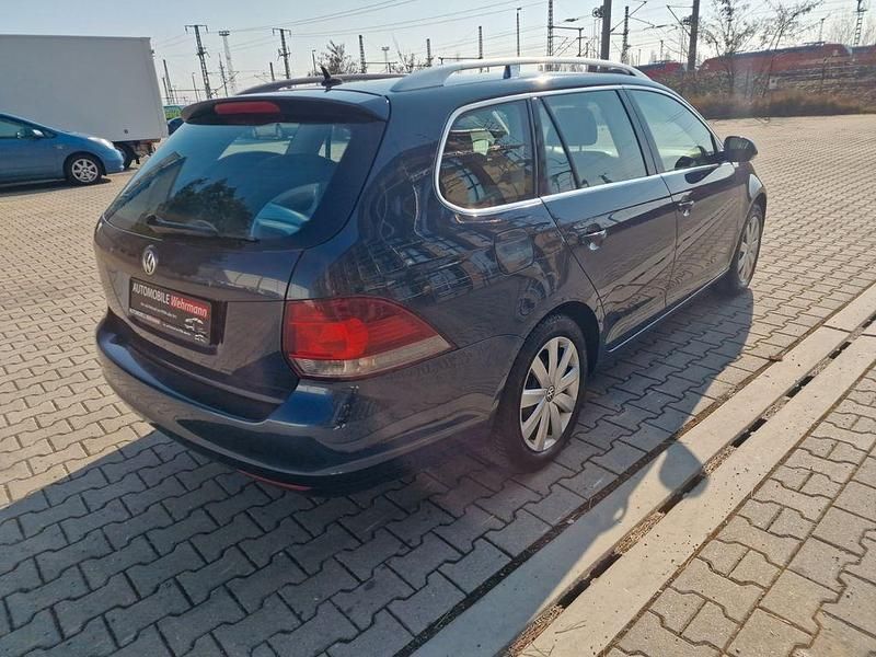 Gebraucht VW Golf VI Comfortline 105 PS (77 kW) 2010 Blau Kleinwagen