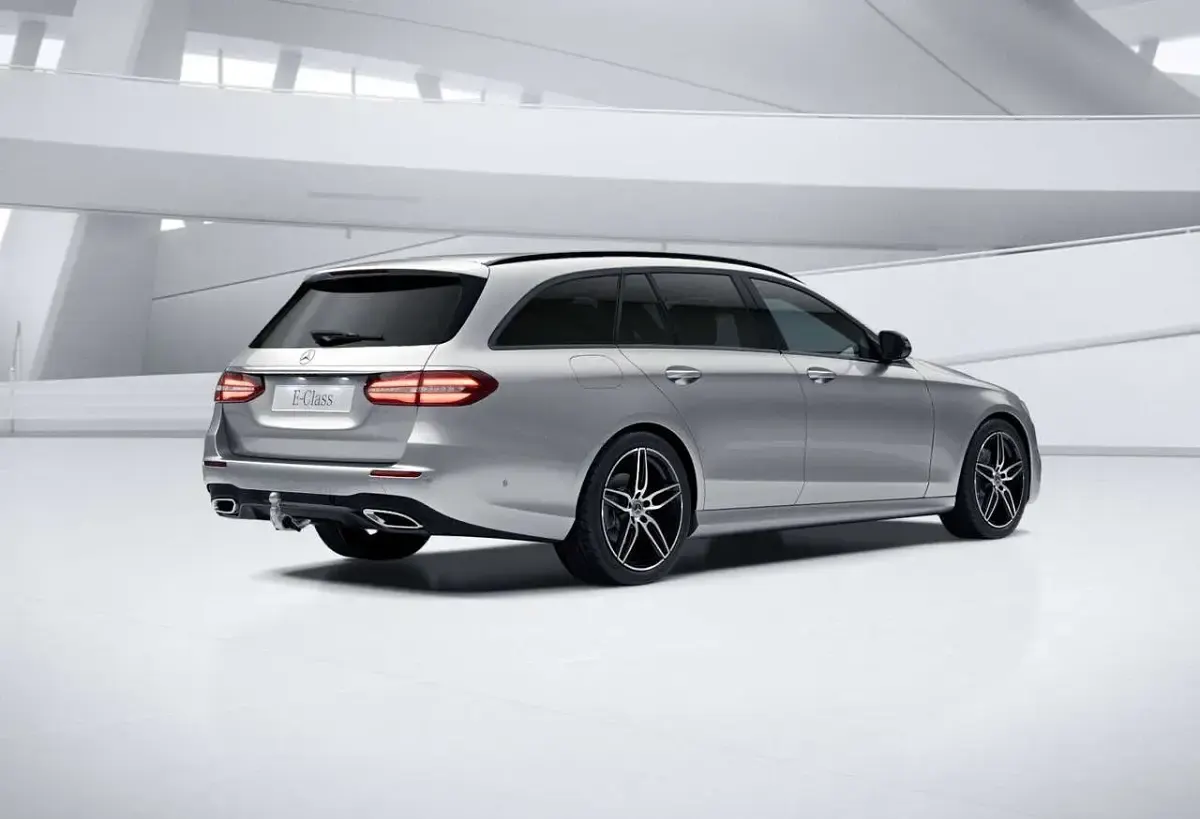 Second-hand Mercedes E200 AMG 184 CP (135 kW) 2019 Argintiu Berlinǎ