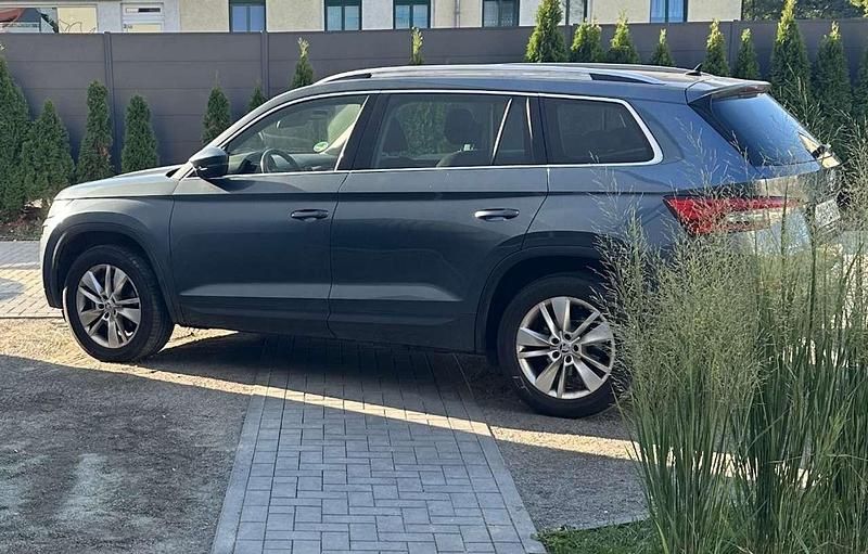Grau Gebraucht 2017 Skoda Kodiaq Style SUV | 20.000 € (Guter Preis) - Bild 1/3