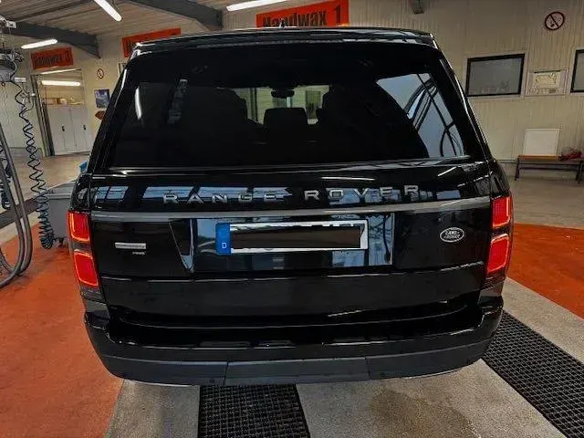 Gebraucht Land Rover Range Rover Autobiography 525 PS (386 kW) 2021 Schwarz SUV