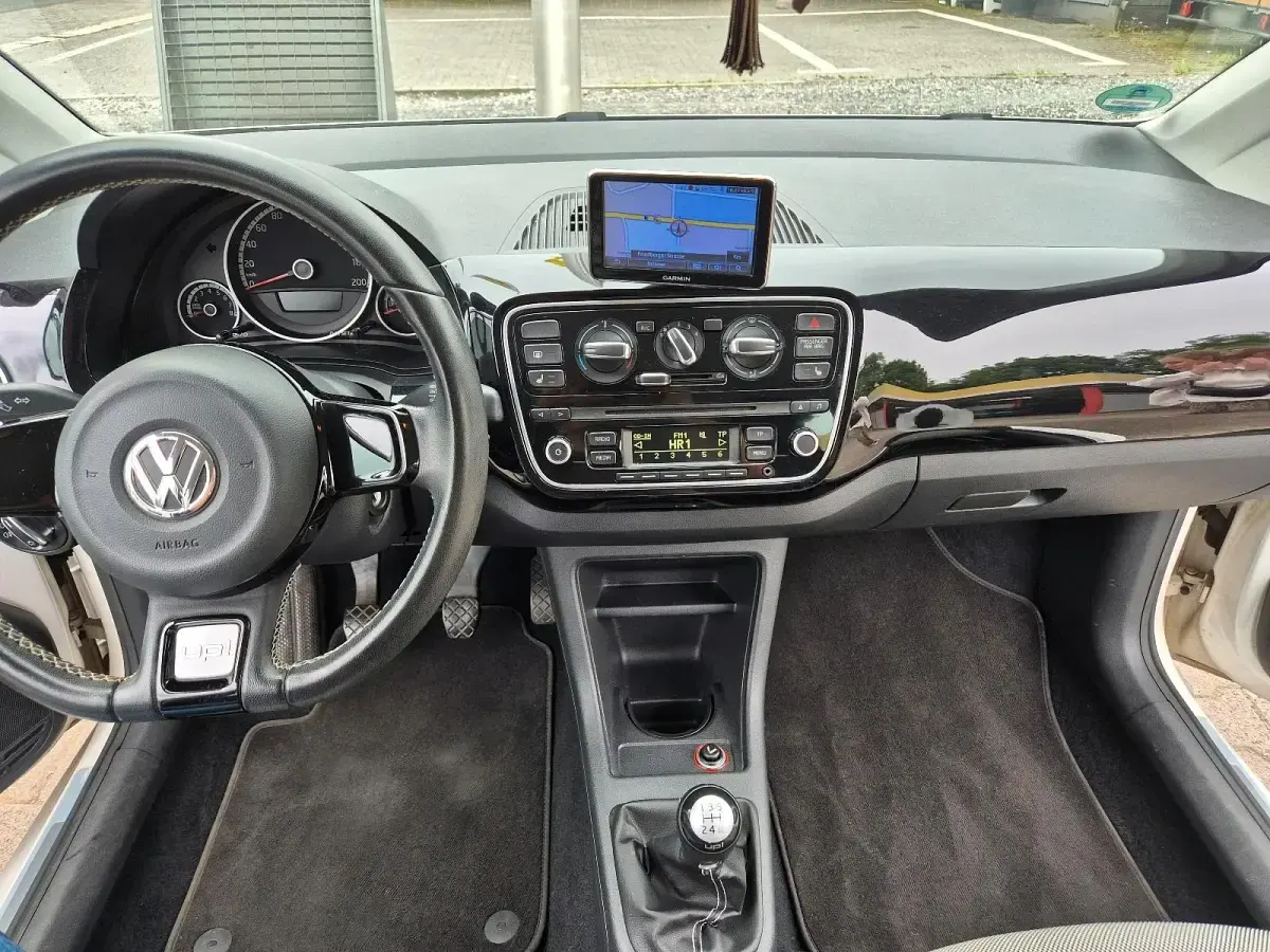 Gebraucht VW up! 60 PS (44 kW) 2013 Weiß Kleinwagen