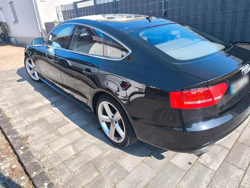 Gebraucht Audi A5 Sportback 179 PS (131 kW) 2010 Schwarz Kleinwagen