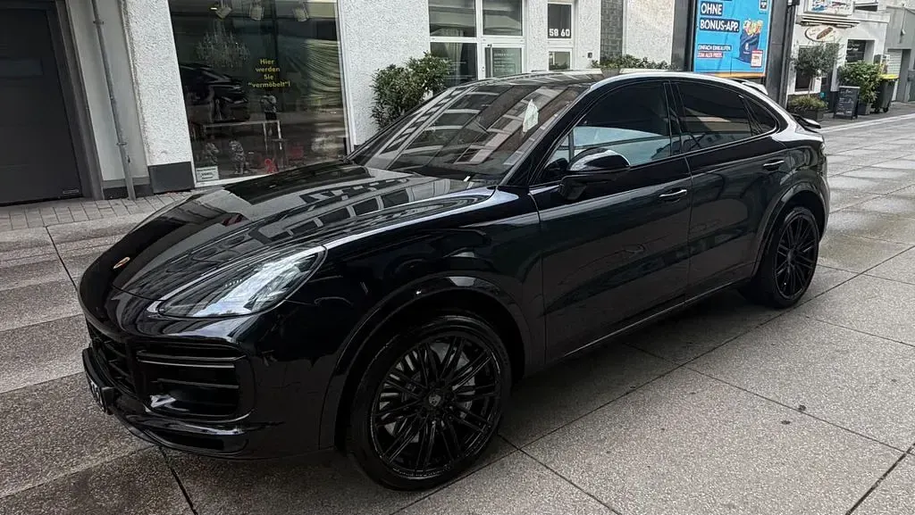 Gebraucht Porsche Cayenne Turbo Coupe 549 PS (403 kW) 2019 Schwarz SUV