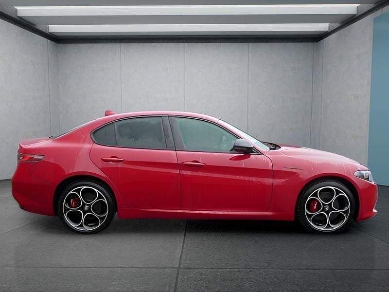 Rot Gebraucht 2023 Alfa Romeo Giulia Limousine | 40.949 € (Guter Preis) - Bild 1/4