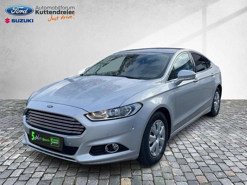 Gebraucht Ford Mondeo Titanium 160 PS (117 kW) 2017 Polarsilber metallic Limousine