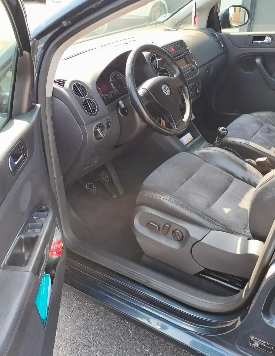 Gebraucht VW Golf V 115 PS (84 kW) 2006 Blau Kleinwagen