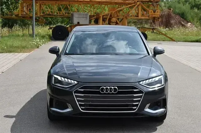 Gebraucht Audi A4 Advanced 204 PS (150 kW) 2022 Manhattangrau metallic Limousine