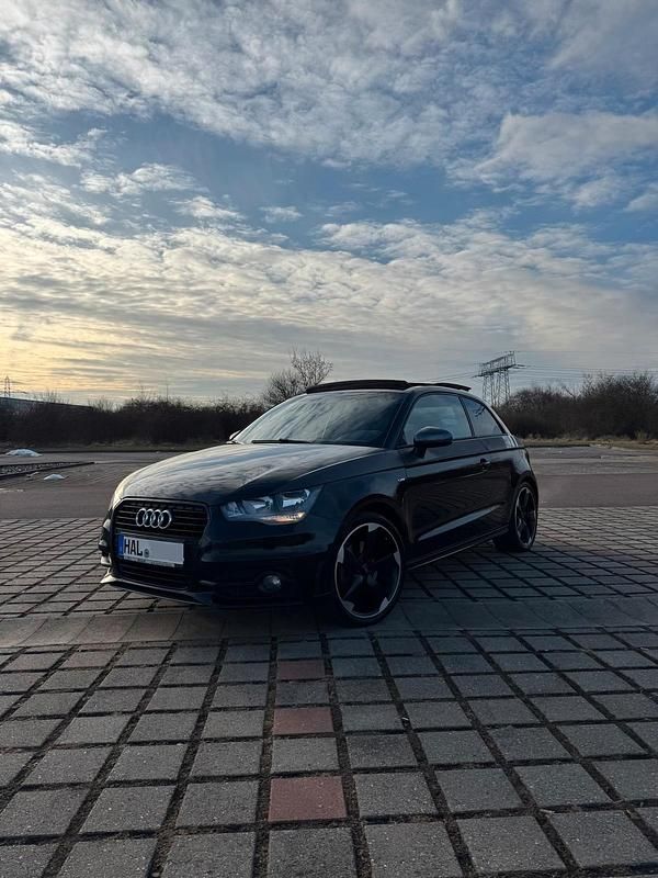 Gebraucht Audi A1 S-Line 140 PS (102 kW) 2014 Schwarz Kleinwagen