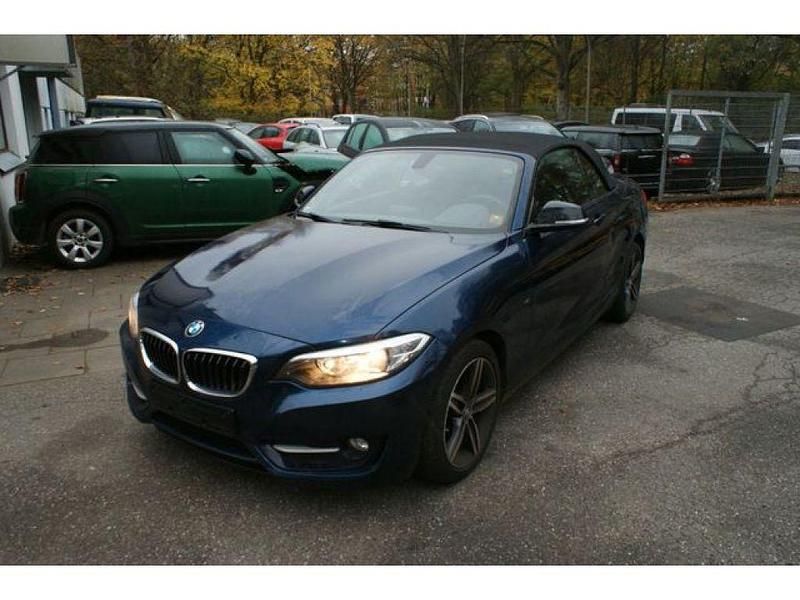 Tiefseeblau metallic (metallic) Gebraucht 2015 BMW 220 Cabrio | 13.250 € (Guter Preis) - Bild 1/4