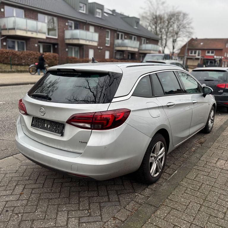 Gebraucht Opel Astra Dynamic 110 PS (80 kW) 2018 Silber Kombi
