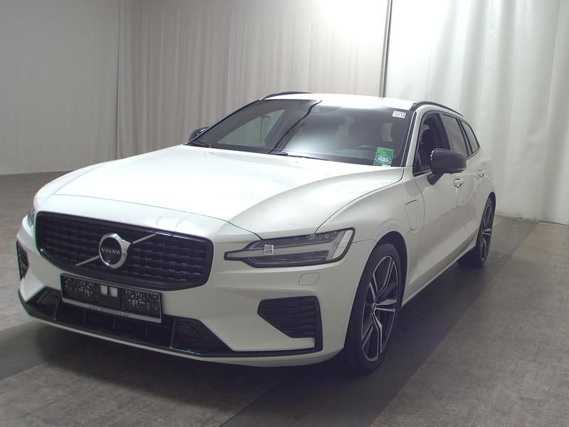 Gebraucht Volvo V60 Plus 253 PS (186 kW) 2022 Weiss Kombi