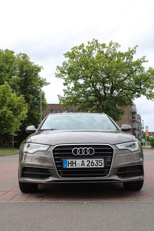Gebraucht Audi A6 204 PS (150 kW) 2013 Grau Kombi