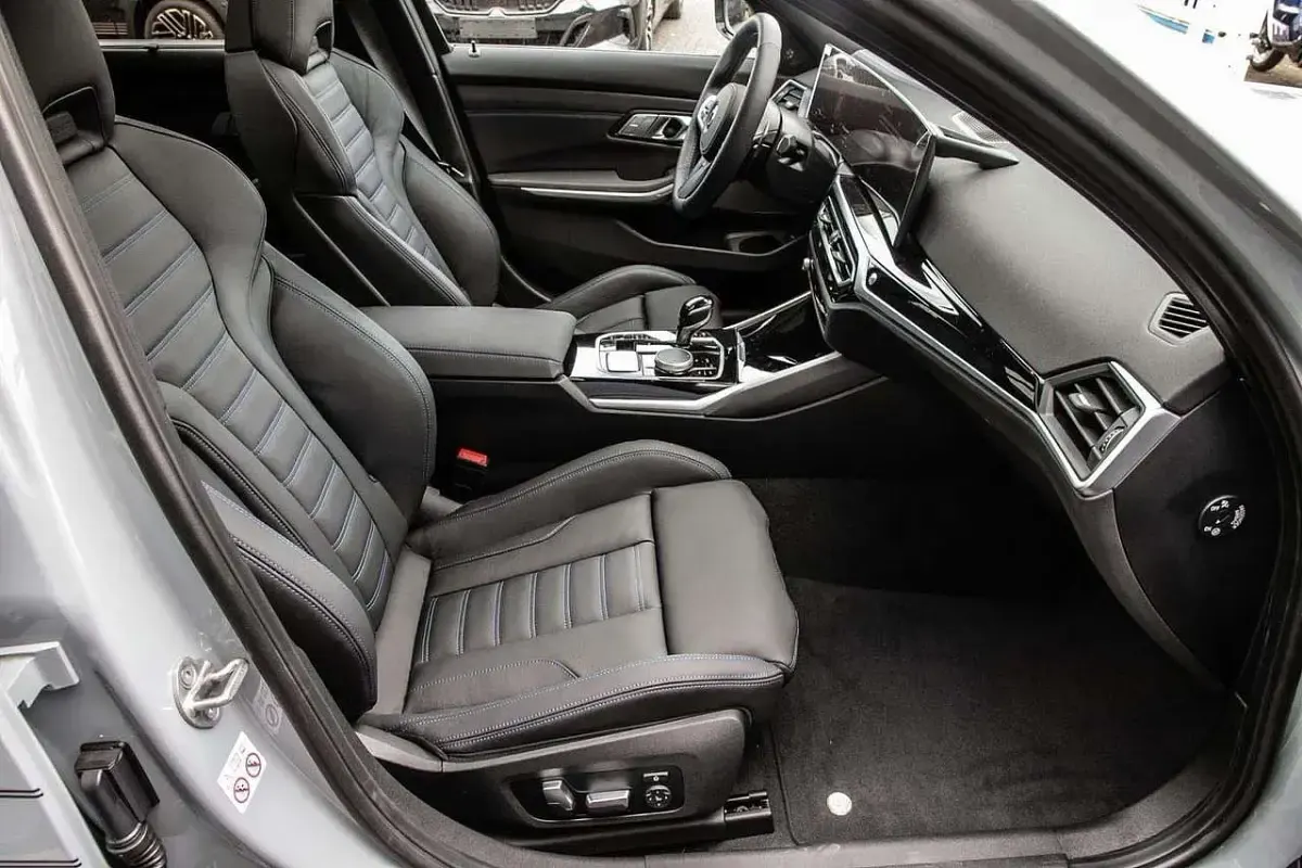 Gebraucht Alpina D3 355 PS (261 kW) 2024 M brooklyn grau metallic Kombi