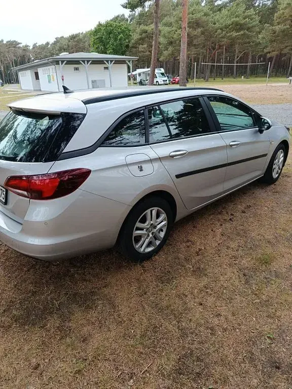 Gebraucht Opel Astra Edition 95 PS (69 kW) 2016 Silber Kombi