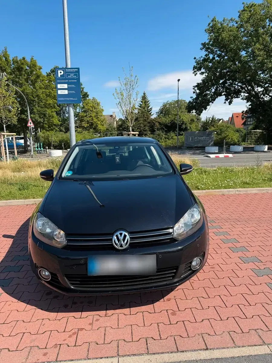 Gebraucht VW Golf VI 122 PS (89 kW) 2010 Schwarz Limousine