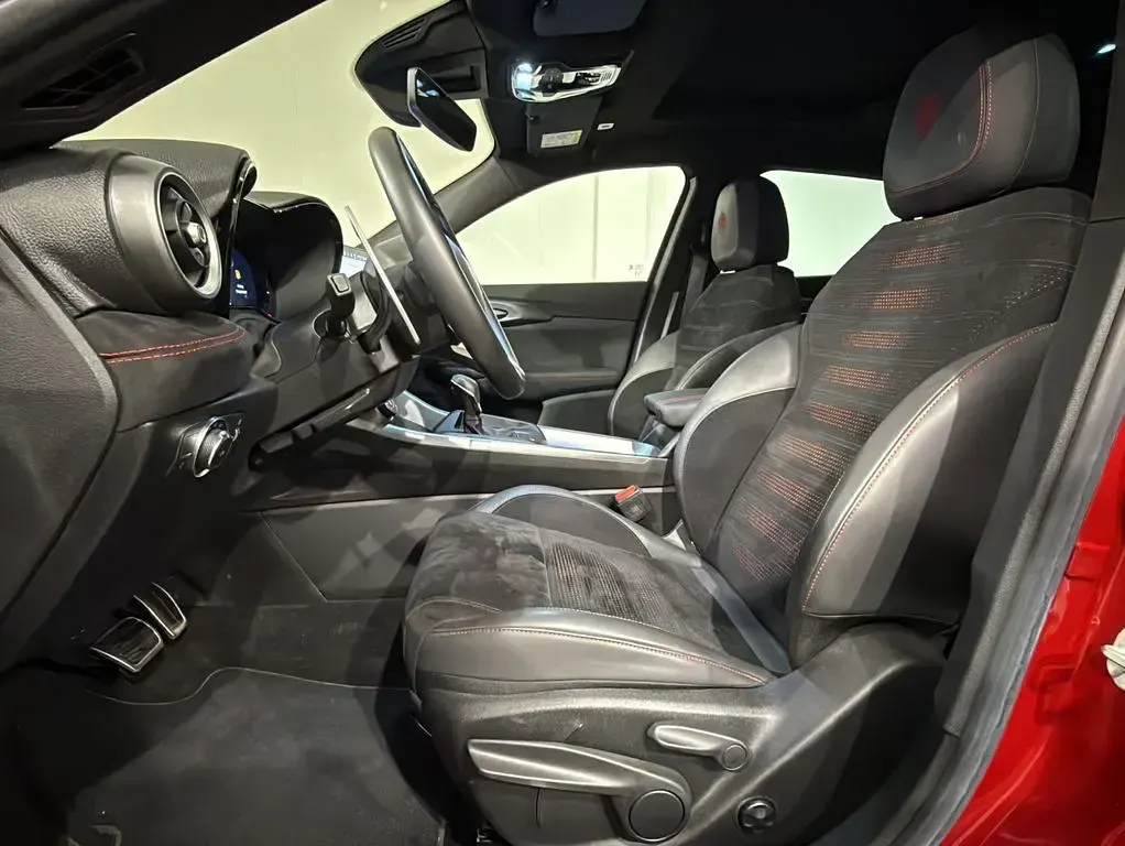 Gebraucht Alfa Romeo Tonale Veloce 160 PS (117 kW) 2023 Rot SUV