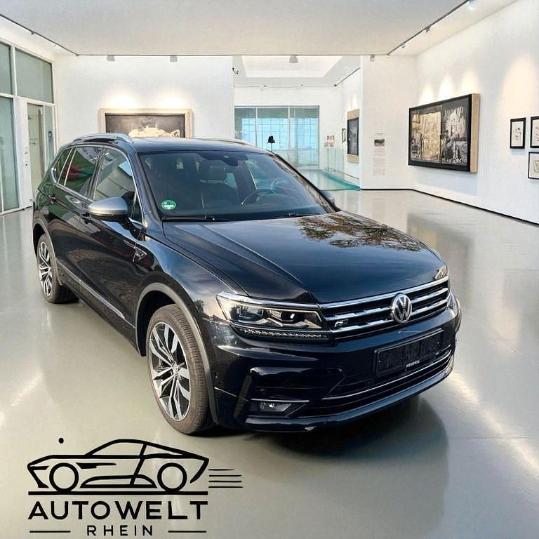 Schwarz Gebraucht 2021 VW Tiguan Allspace R-line SUV | 32.990 € (Etwas zu teuer) - Bild 1/4