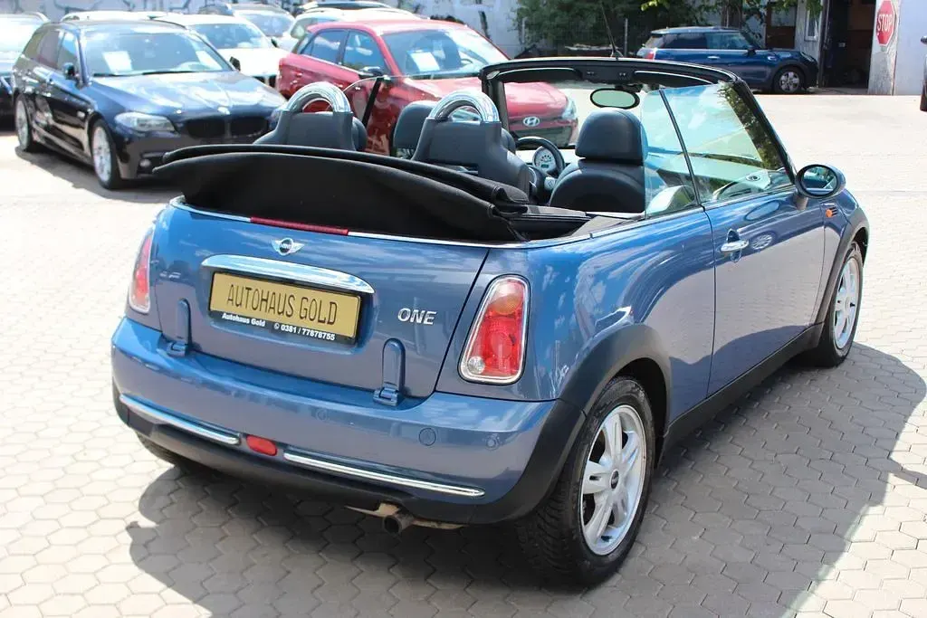 Käytetty Mini One Cabriolet 90 HP (66 kW) 2005 Sininen Avoauto
