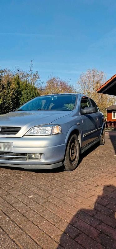 Gebraucht Opel Astra Edition 101 PS (74 kW) 2000 Silber Coupé