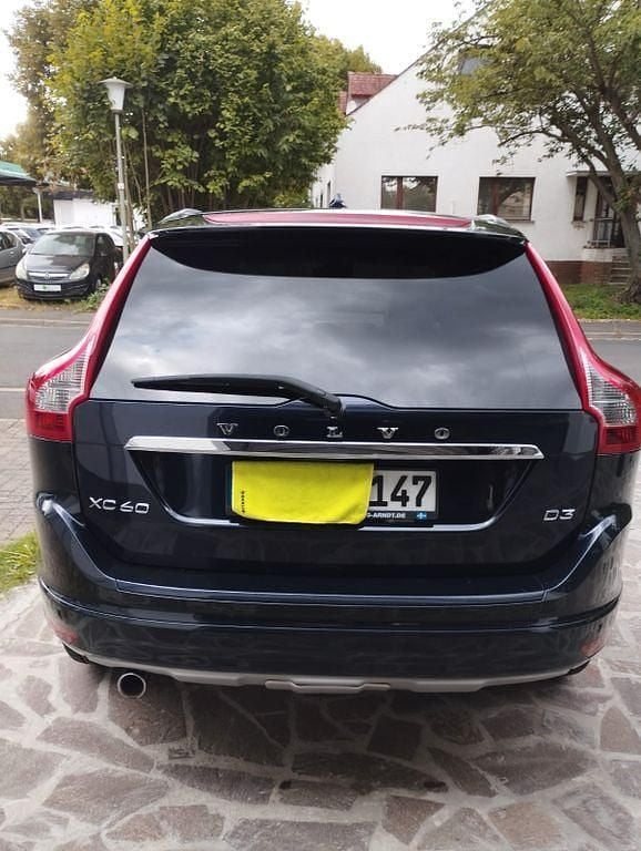 Gebraucht Volvo XC60 Kinetic 150 PS (110 kW) 2017 Blau SUV