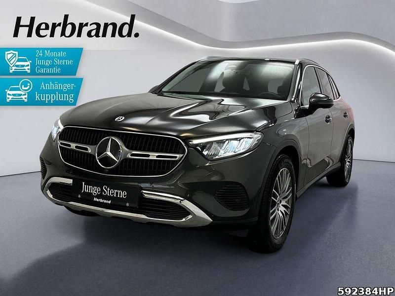 Grau Gebraucht 2024 Mercedes GLC200 Avantgarde SUV | 50.690 € (Fairer Preis) - Bild 1/4