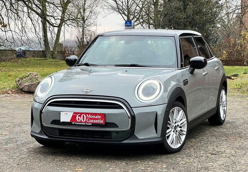 Gebraucht Mini Cooper Classic 136 PS (100 kW) 2021 Grau Kleinwagen