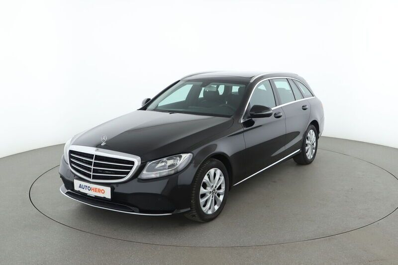 Schwarz Gebraucht 2018 Mercedes C200 Exclusive Kombi | 22.830 € (Fairer Preis) - Bild 1/4