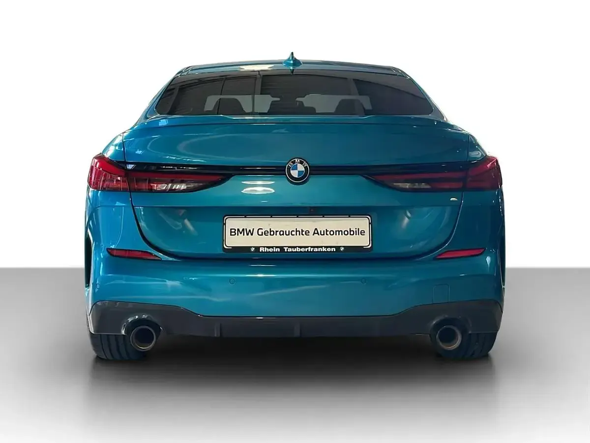 Gebraucht BMW 220 Performance 192 PS (141 kW) 2024 Snappperrocksblue metallic Coupé