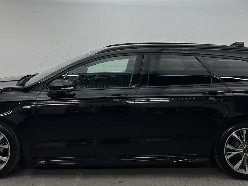 Gebraucht Ford Mondeo ST-Line 194 PS (142 kW) 2022 Obsidianschwarz (metallic) Kombi